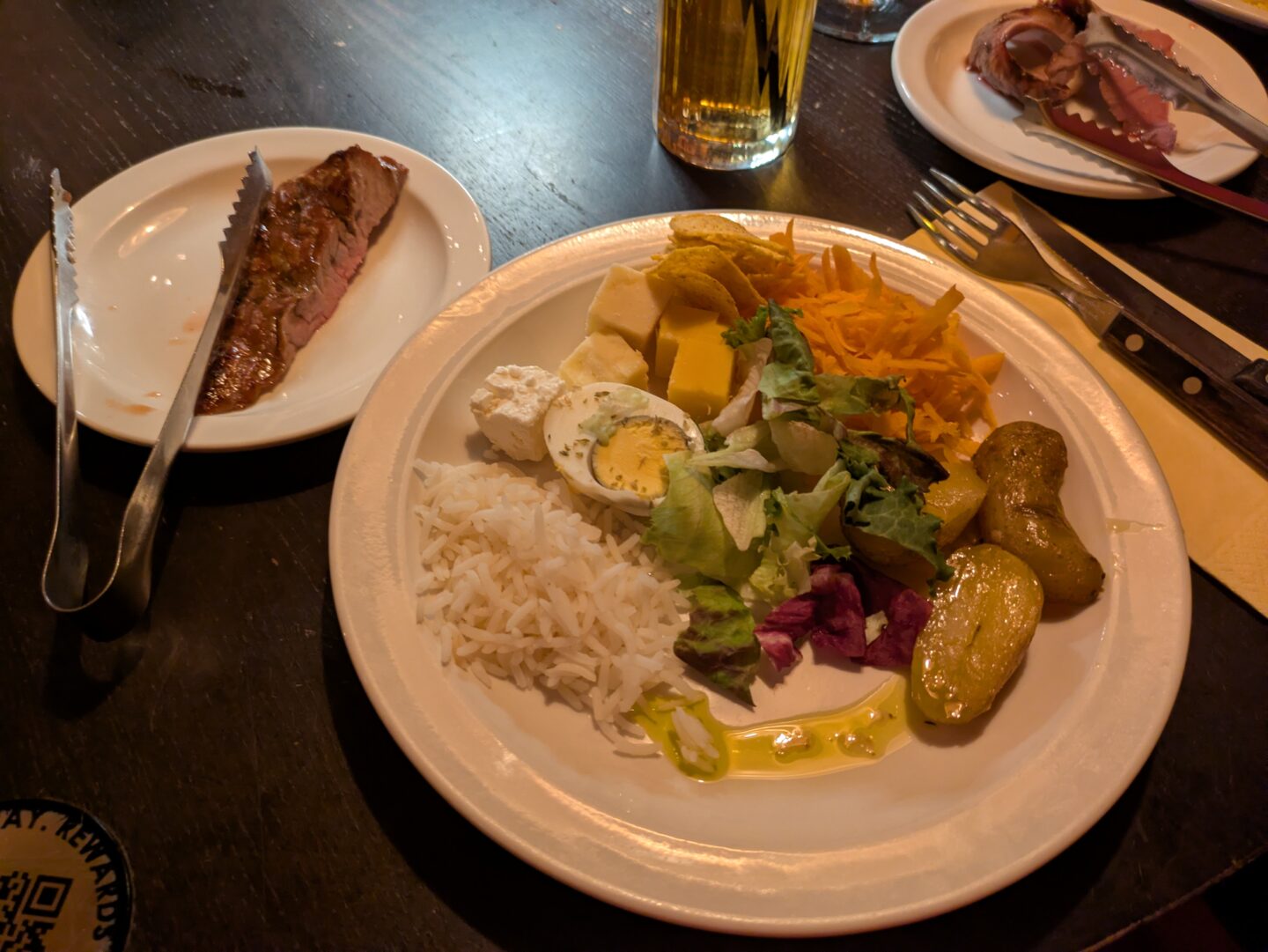 Plate of salad at Estabulo
